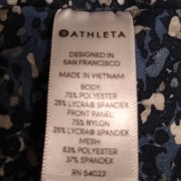 ATHLETA navy mosaic print mesh inset capri leggings, M - Picture 8 of 13